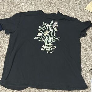 Vans T-shirt
Size: Medium